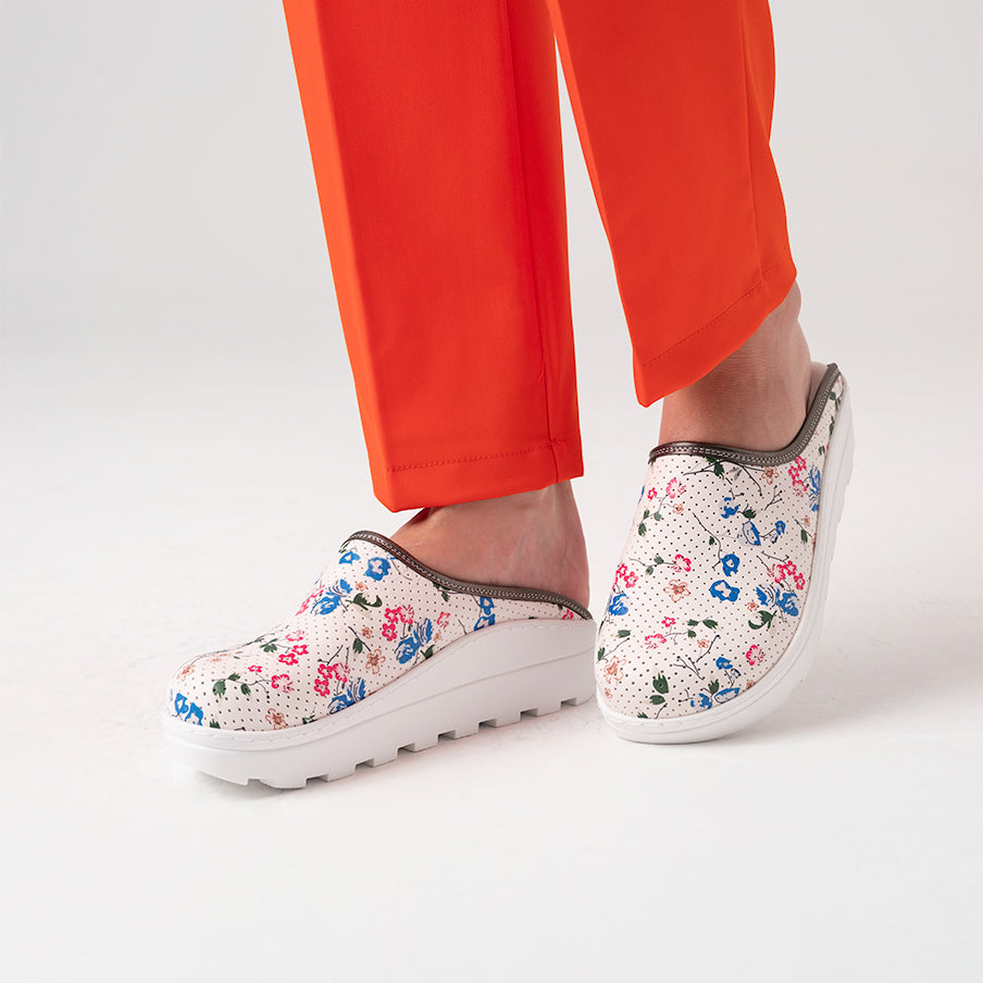 Fit Vivacolor Greys Gold Sabo Slippers - Flowering