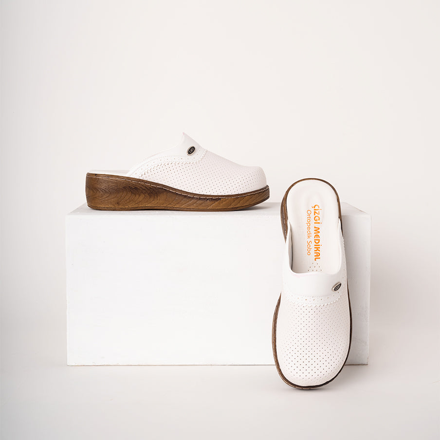 VivaColor Patterned Women's Sabo Slippers - White
